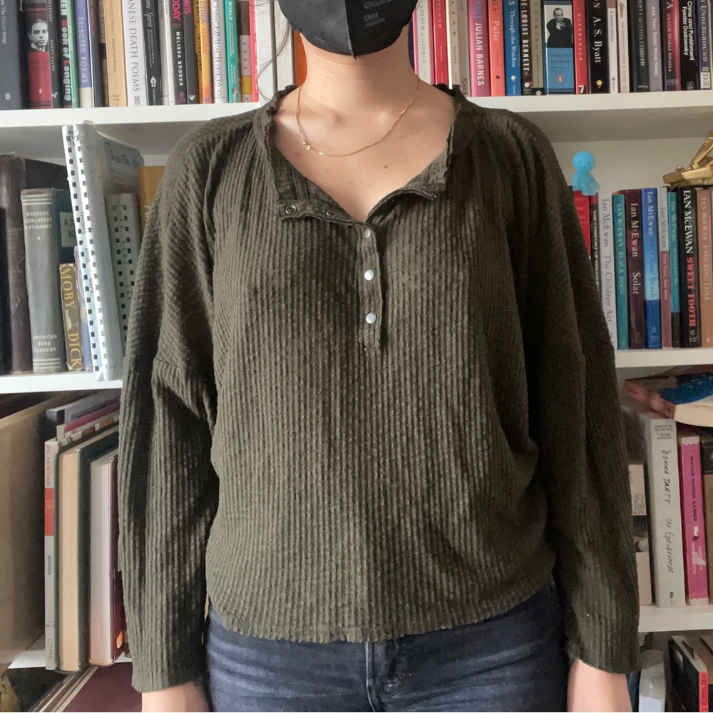 UO Loose Drapey Ribbed Top in Olive Green